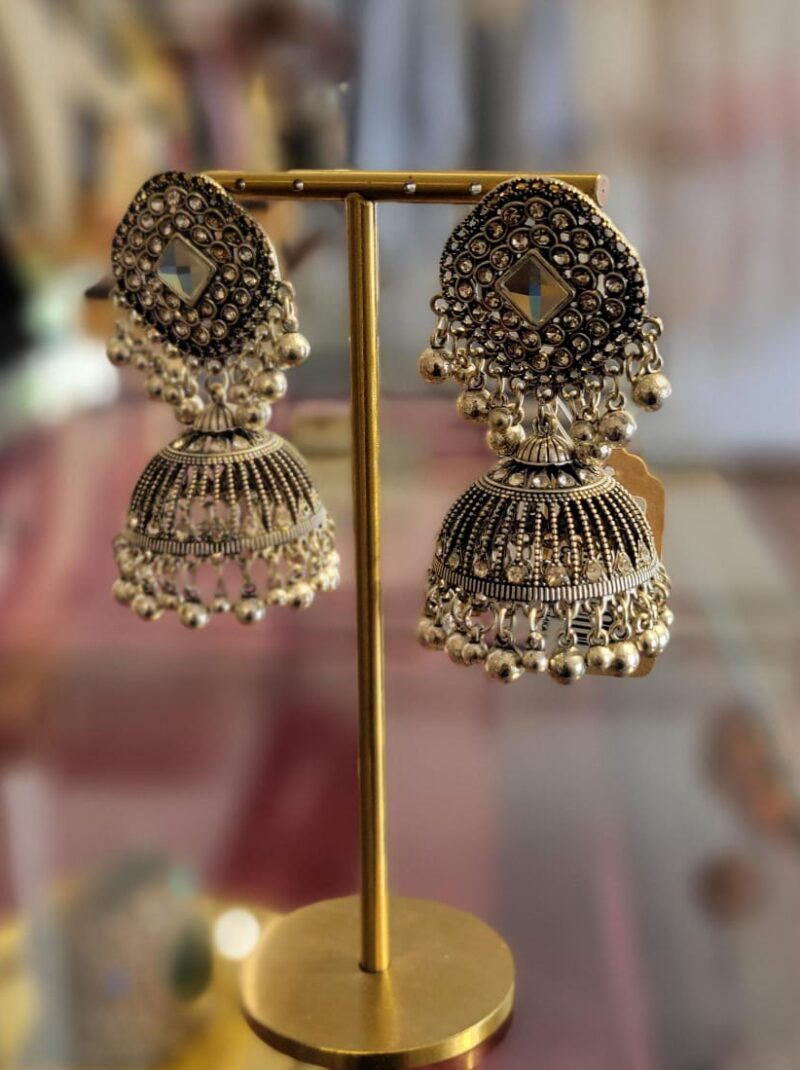 Gold pearl studded jumka